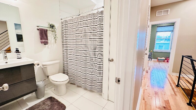 Building Photo - 1311 S Bouvier St