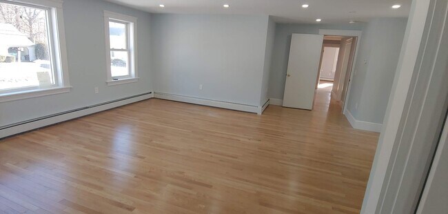 Building Photo - ***Please Respond Directly to the Online Listing, Calls May Not Be Returned***