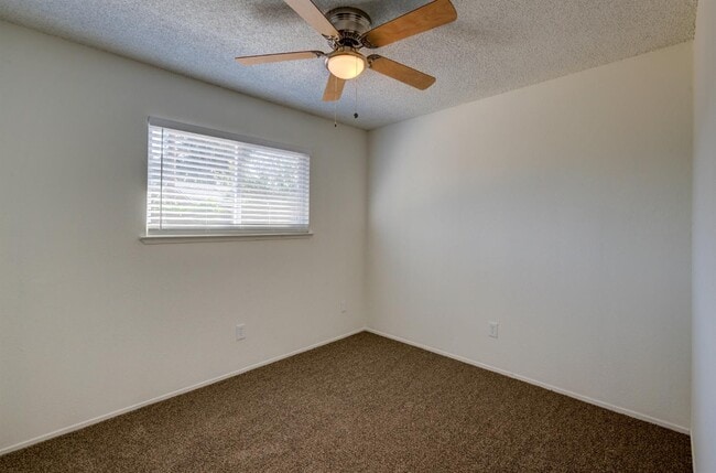 Building Photo - 1456 Browning Ave