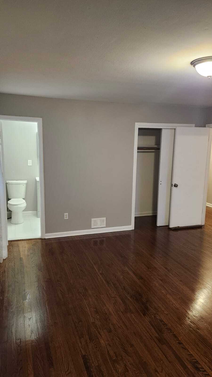 Building Photo - 17 Union Ave