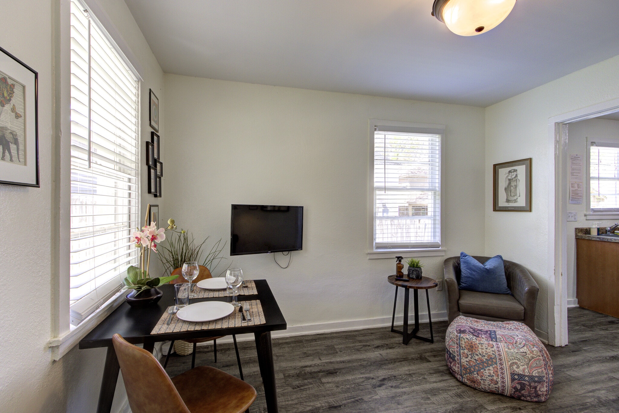 Building Photo - 1980 Jefferson Ave