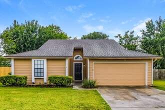 Building Photo - 2215 Botany St