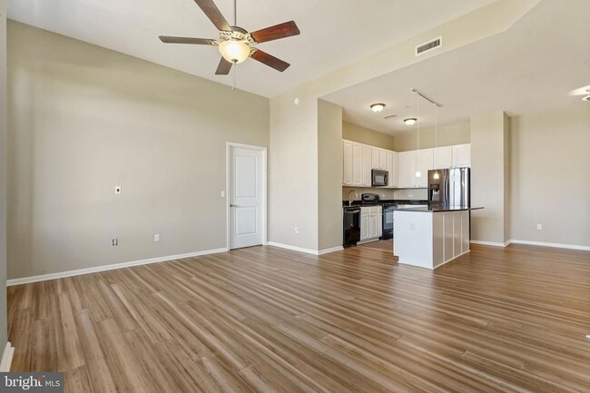 Building Photo - 2720 S Arlington Mill Dr