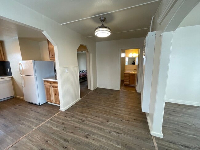 Building Photo - Country Living in Culver - 2 Bedroom / 1 Bath Home