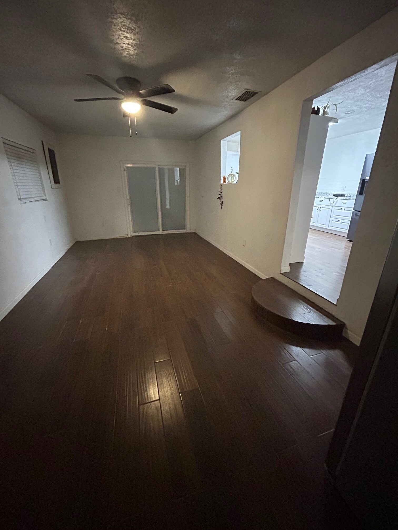 Building Photo - 603 N 1st St