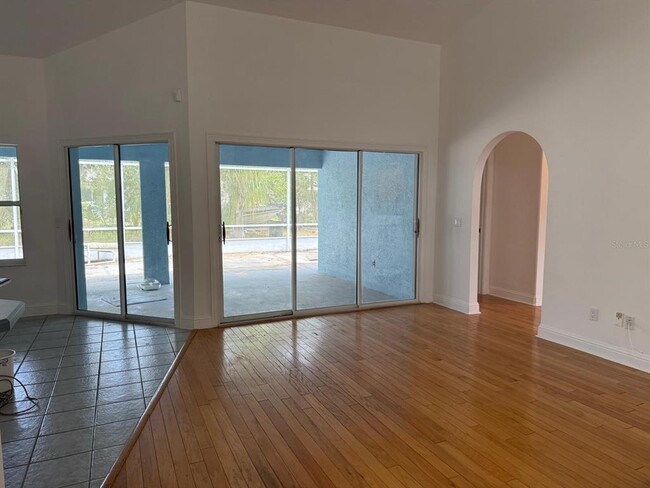 Building Photo - 29 Ballenger Ln