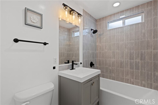 Building Photo - 4955 Alatar Dr