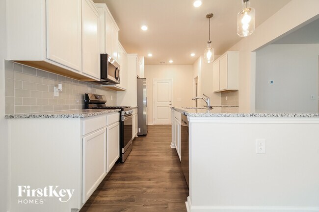 Building Photo - 400 Ashborne Ln