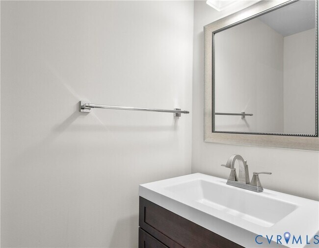 Building Photo - 341 Crofton Village Terrace