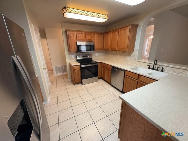 Building Photo - 5302 Jitterbug Ct