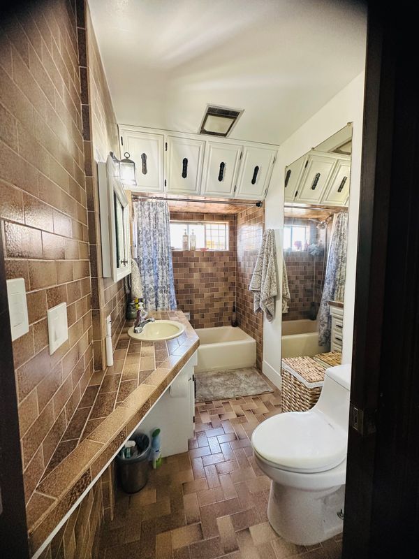 Building Photo - 236 W 127th St