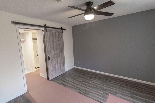 Building Photo - 3411 Crossings Dr