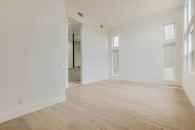 Building Photo - 10964 Rossa Peak Ave