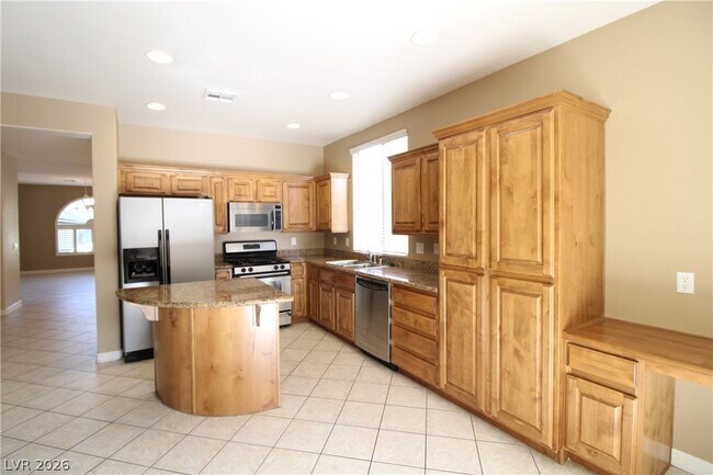 Building Photo - 754 Rise Canyon Dr