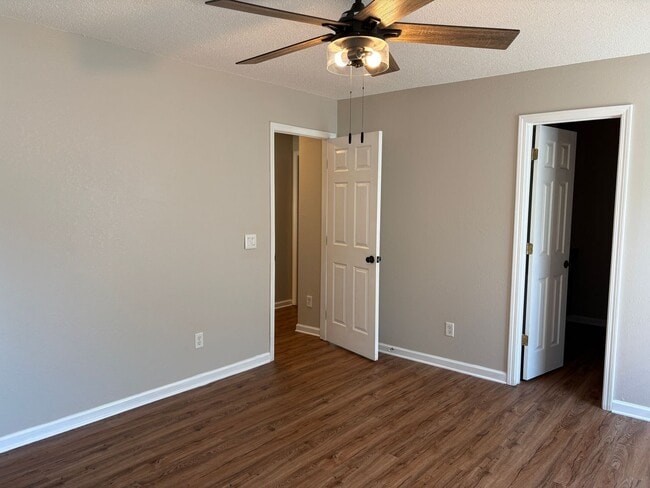 Building Photo - 116 Wax Myrtle Ct