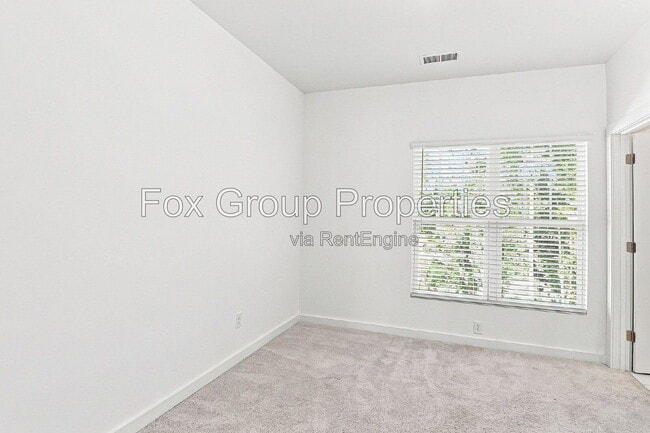 Building Photo - 2145 Noble Townes Wy