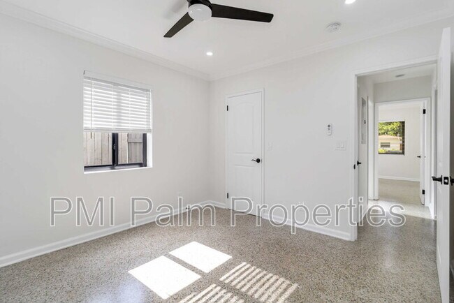 Building Photo - 431 52nd St