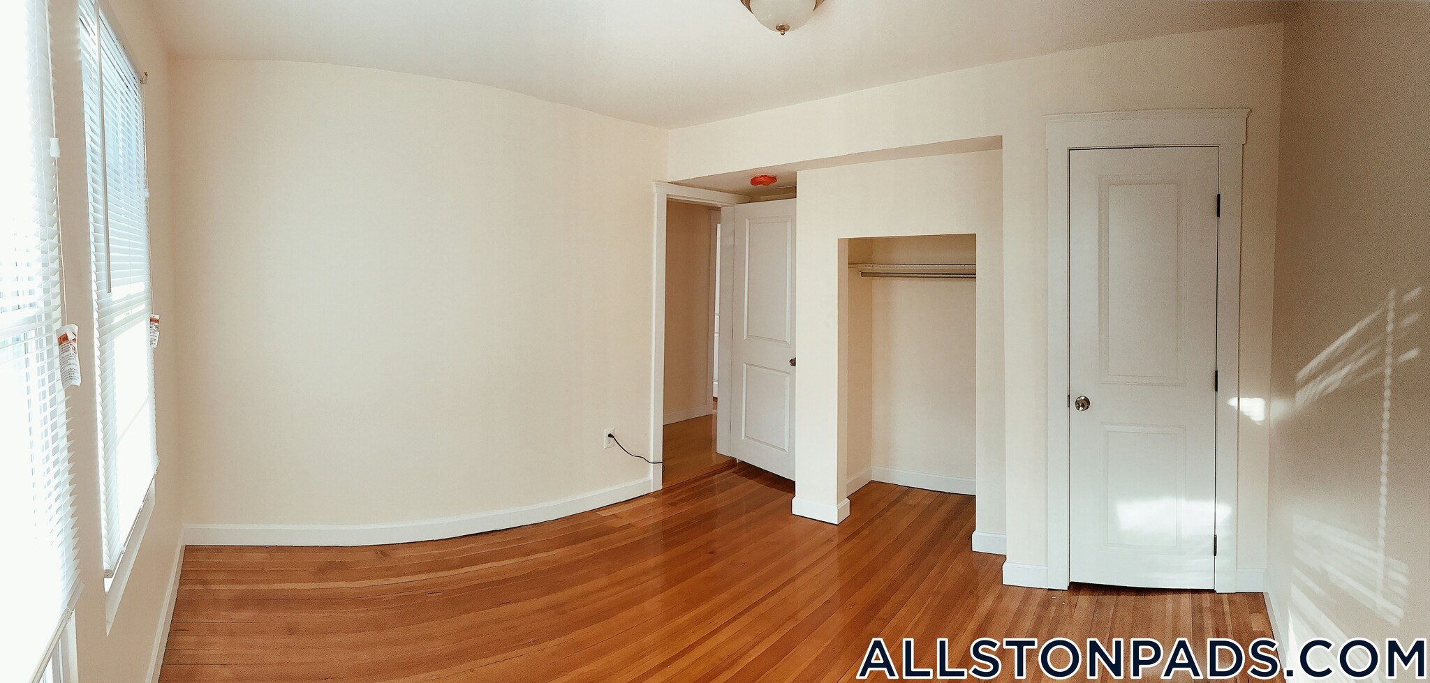 Building Photo - 21-23 Weitz St.