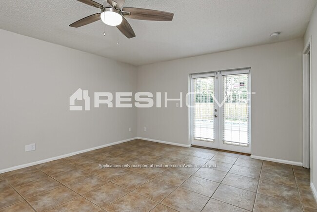 Building Photo - 3848 Beachman Dr