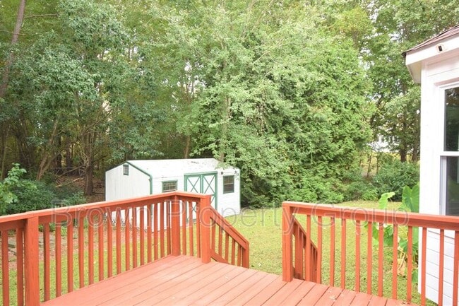 Building Photo - 6405 Rolling Meadows Ln