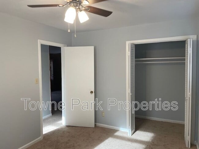 Building Photo - 1753 Davidson Dr