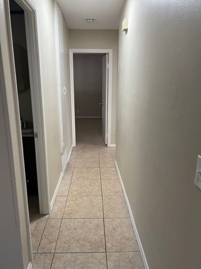 Building Photo - Spacious 4BR Cul-de-Sac Home with Large Backyard & Attached Garage
