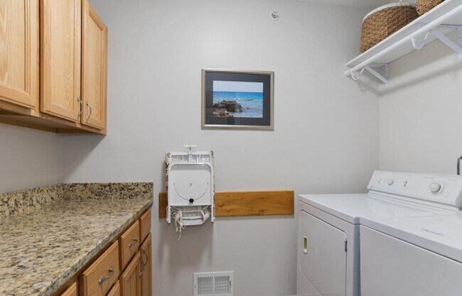 Building Photo - 67 Tanglewood Dr