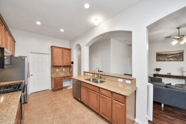 Building Photo - 4118 Ferro St