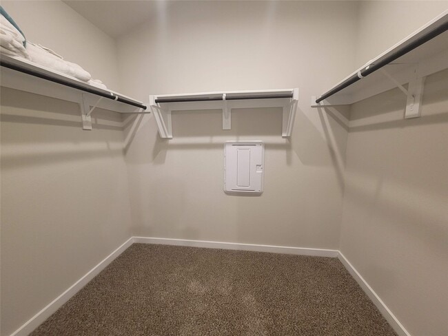 Building Photo - 12111 Bear River Dr