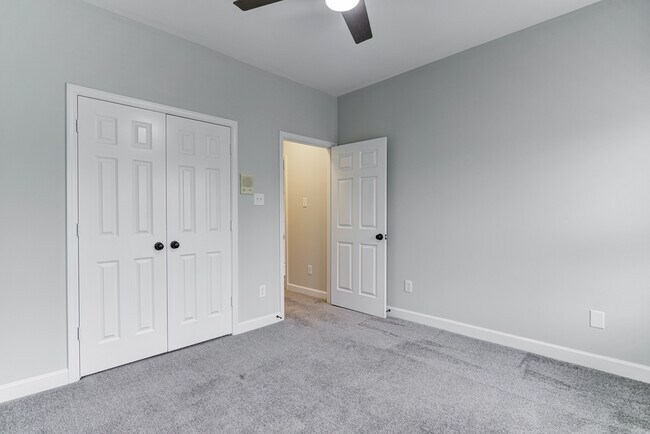 Building Photo - 604 Madewood Dr