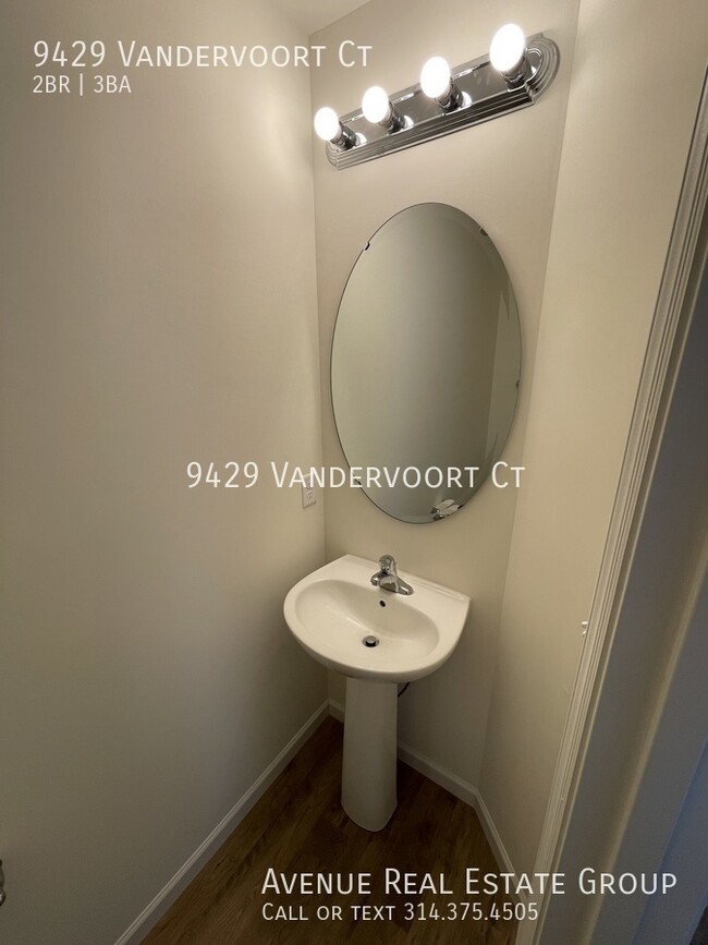 Building Photo - 9429 Vandervoort Ct