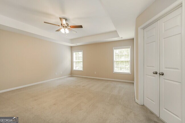 Building Photo - 529 Crestmont Ln