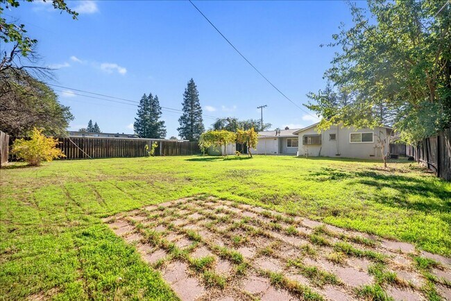 Building Photo - 3333 Alta Arden Expy