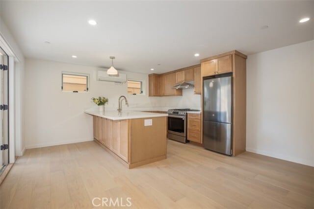 Building Photo - 281 Grandview St