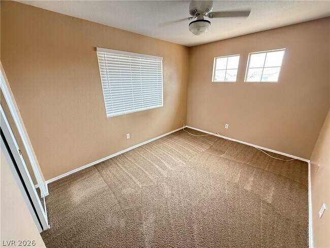 Building Photo - 922 Prairie Grass Dr