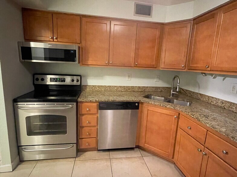 Primary Photo - 2630 Coconut Bay Ln