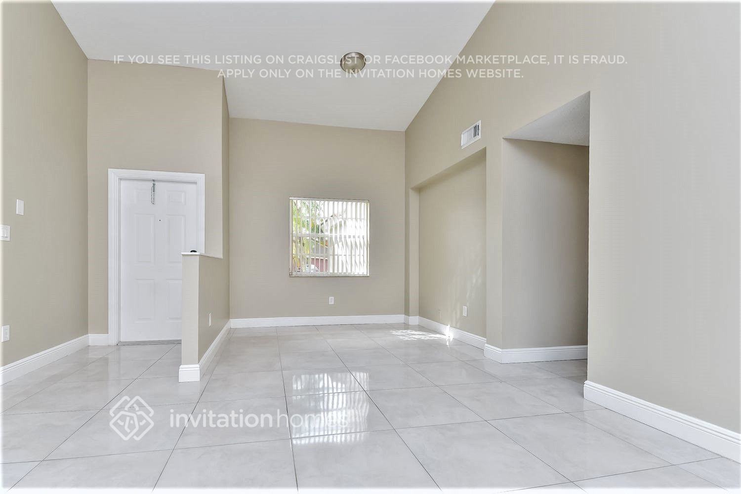 Building Photo - 15935 SW 83rd Terrace