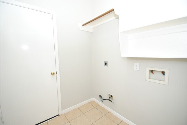 Building Photo - 1115 Oxford Mills Ln