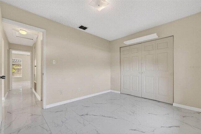 Building Photo - 10659 Windsor Ct