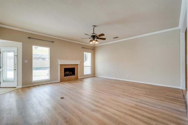 Building Photo - 706 Lakeview Dr