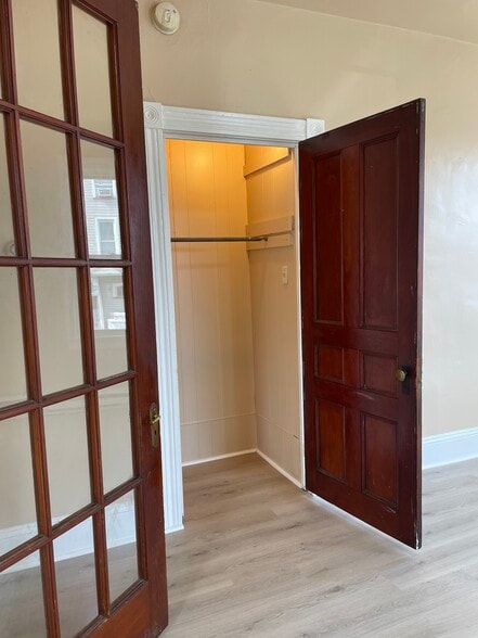 Building Photo - 203 S 11th St