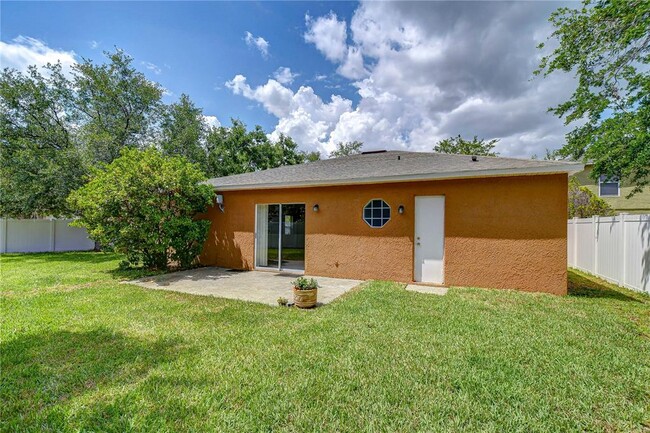 Building Photo - 18303 Elmhurst Ln