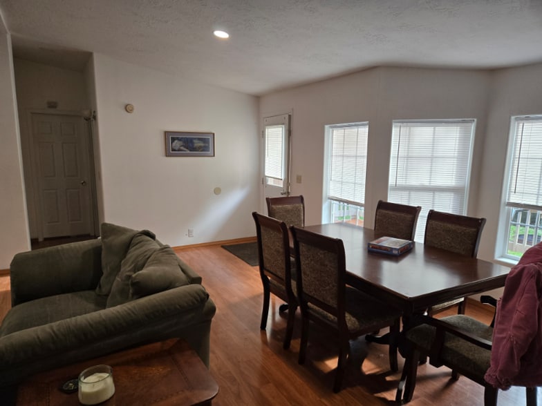 Building Photo - 40721 NE Munch Rd