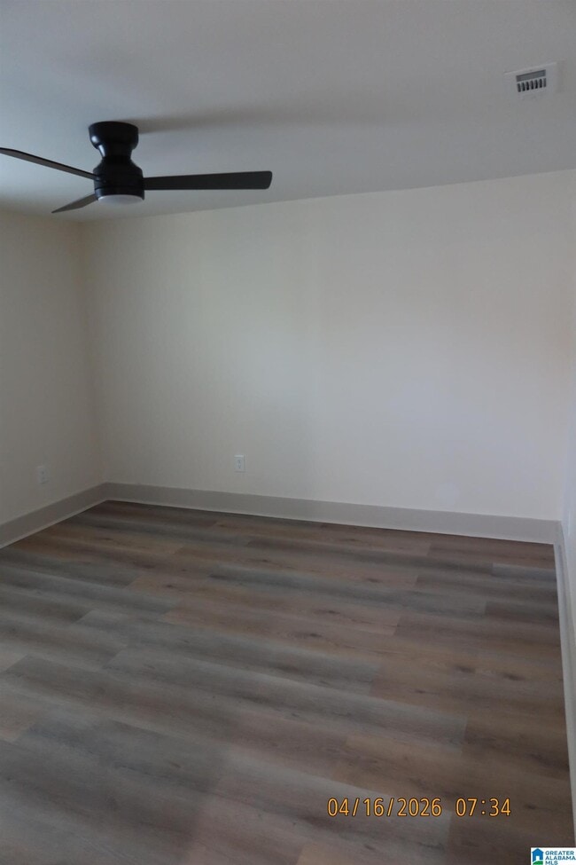 Building Photo - 320 Samford St