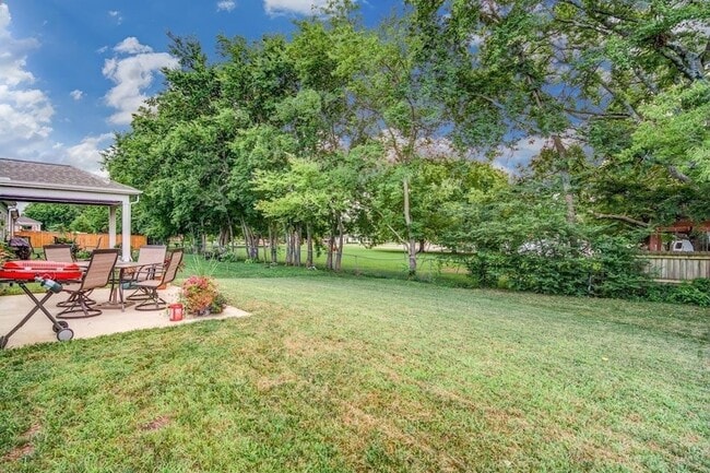 Building Photo - 85 Nokes Dr