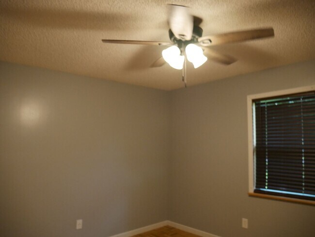 Building Photo - 3634 Becky St