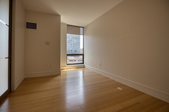 Building Photo - 45 Province St