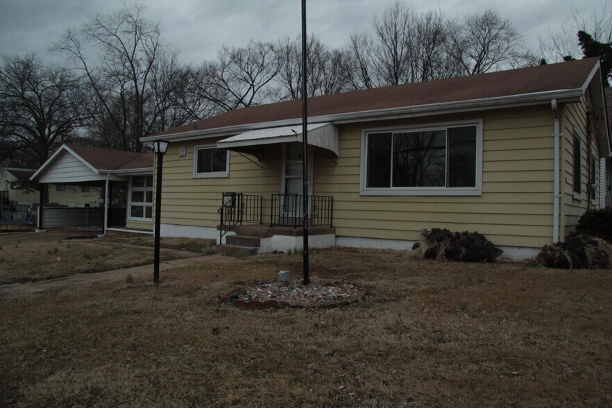 Primary Photo - 7837 Elton St