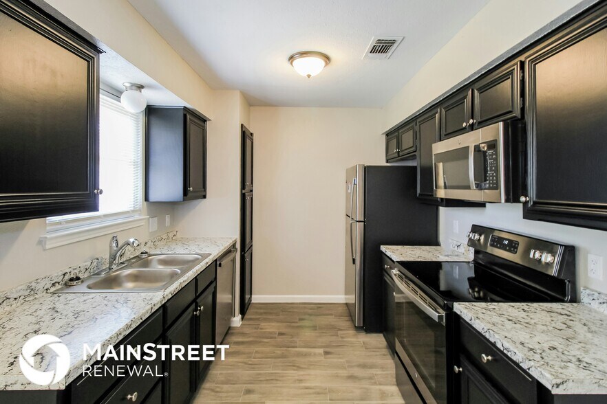 Building Photo - 1010 Galaxy Dr