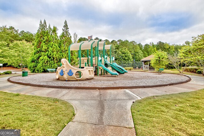 Building Photo - 180 Charleston Dr